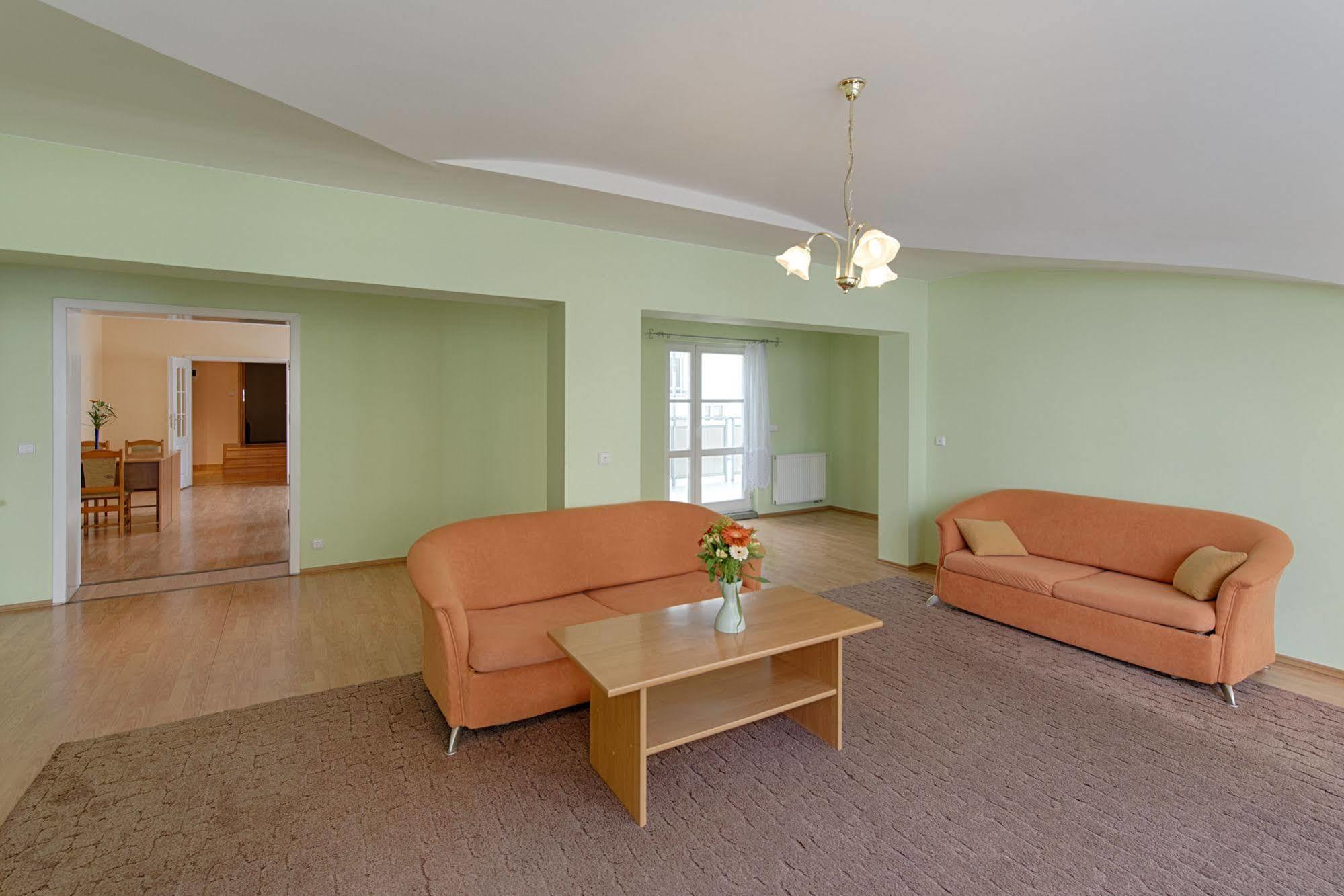 Hotel Derby Karlsbad Eksteriør billede