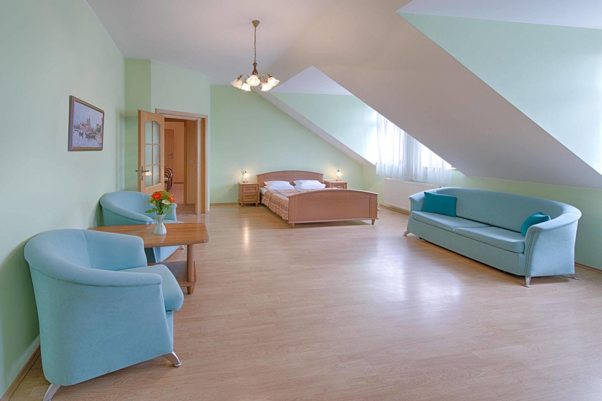 Hotel Derby Karlsbad Eksteriør billede